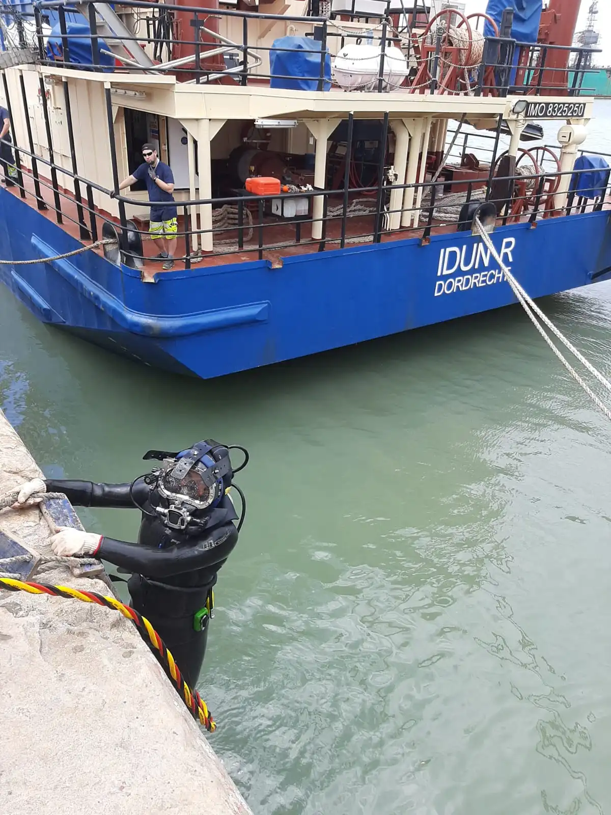 Operación de Draga Idun R